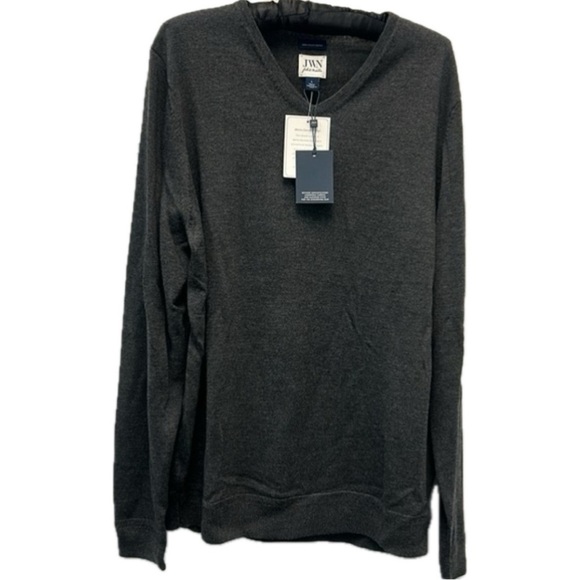 NWT John W. Nordstrom 100% Italian Merino Extrafine Wool V-Neck Gray Sweater - Picture 2 of 11